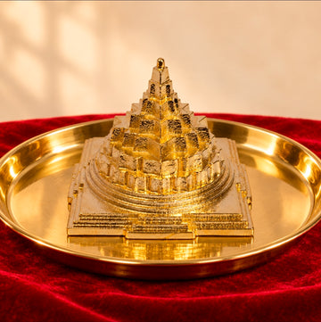महा मेरु पृष्ठ श्री यंत्र –(1.2 कि.ग्रॅ.--            4” × 4”)